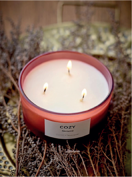 COZY-Nectarine Scented Candle, Red, Natural Wax