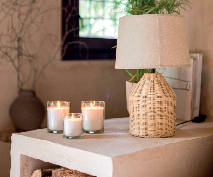 Rustic Beige Rattan Table Lamp