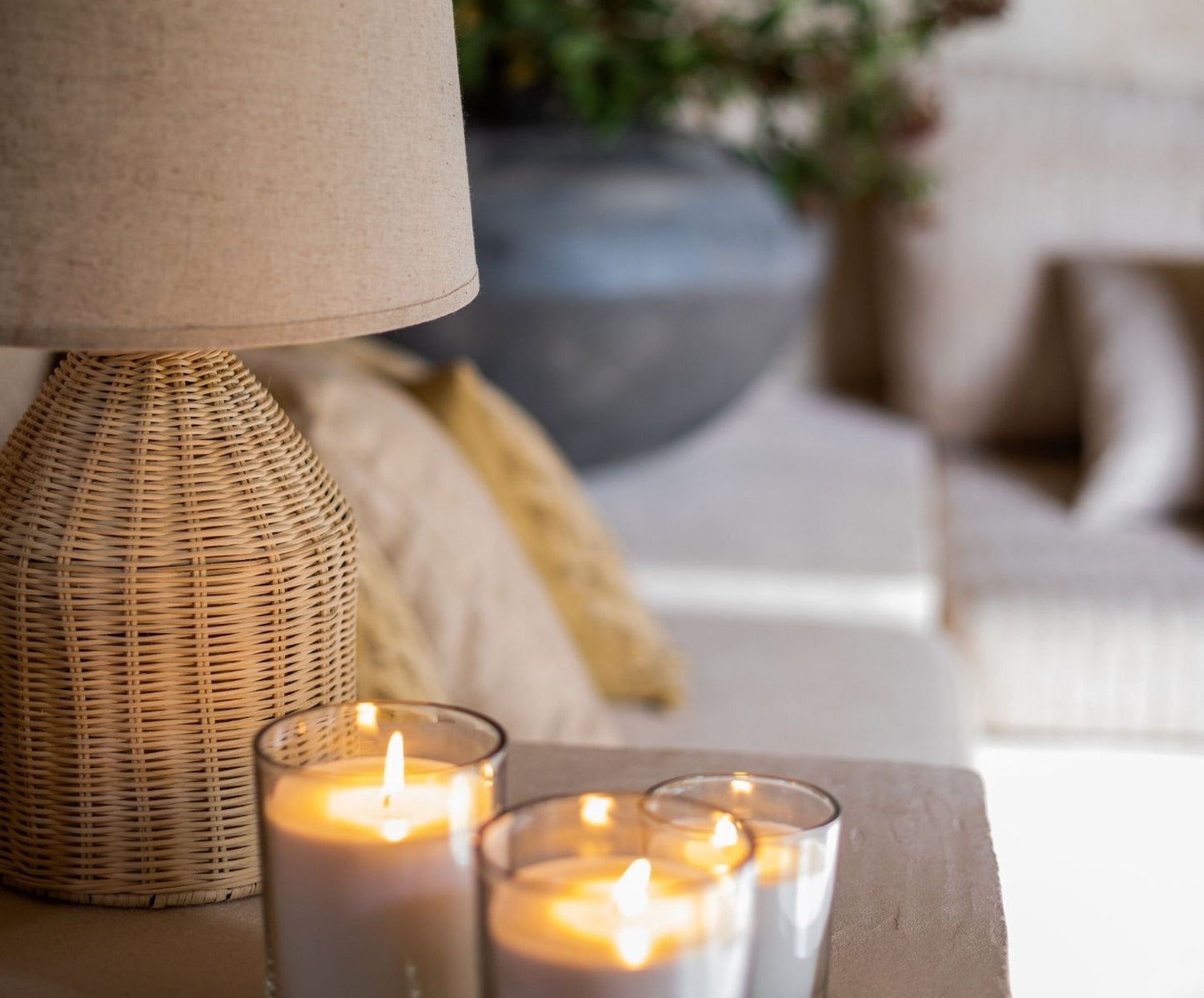 Rustic Beige Rattan Table Lamp